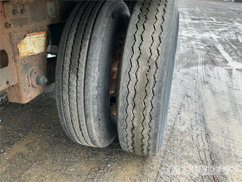 Utility 33 ft x 102 in T/A Van Trailer Sanduk prikolice