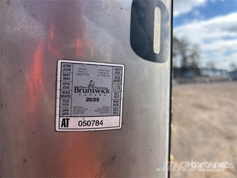 Utility VS2RA 53 ft x 102 in T/A Refrigerated Trailer نصف مقطورات بدرجة حرارة قابلة للضبط