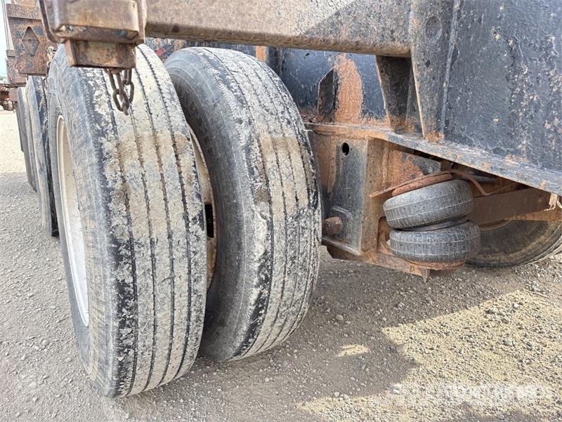 Valley 47 ft Tri/A Self-Loading Log Trailer Metsaveohaagised