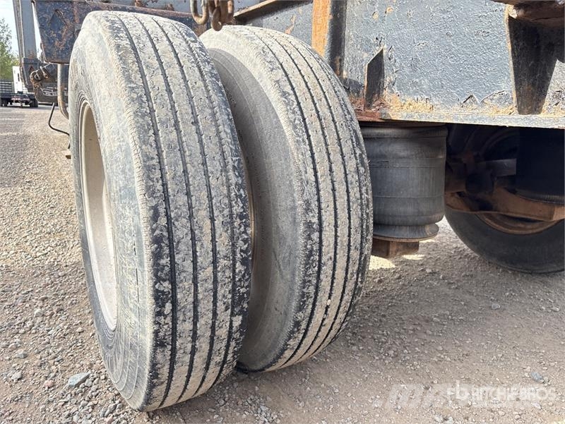 Valley 47 ft Tri/A Self-Loading Log Trailer Metsaveohaagised