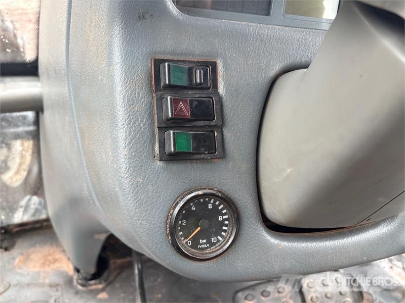 Valtra T160 4WD Tractor الجرارات