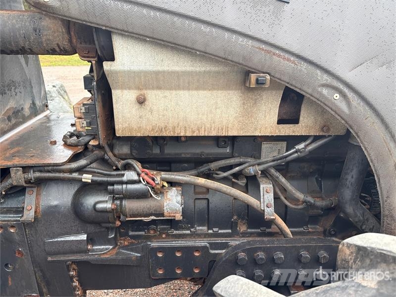 Valtra T160 4WD Tractor الجرارات