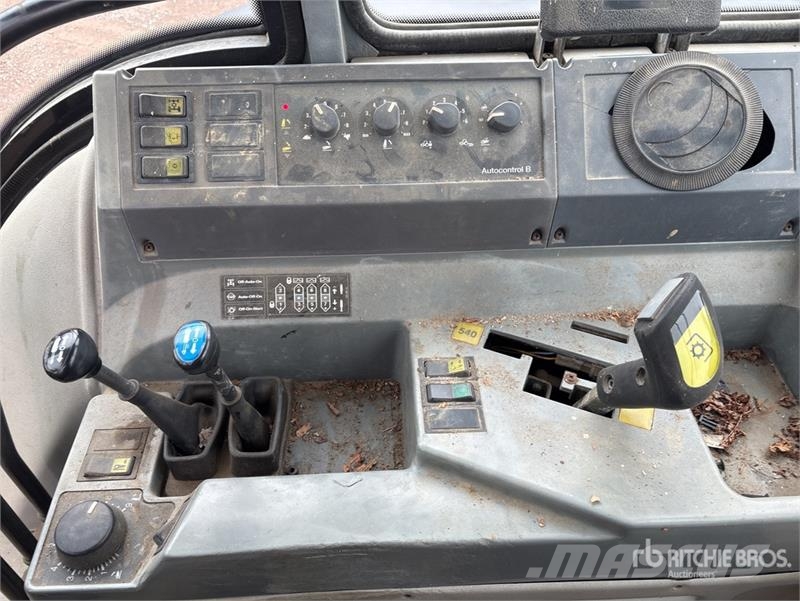 Valtra Valmet 6300 4WD Tractor Трактора