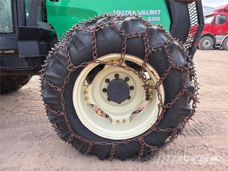 Valtra Valmet 6300 4WD Tractor Трактора