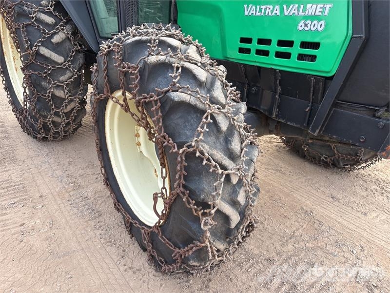 Valtra Valmet 6300 4WD Tractor Трактора