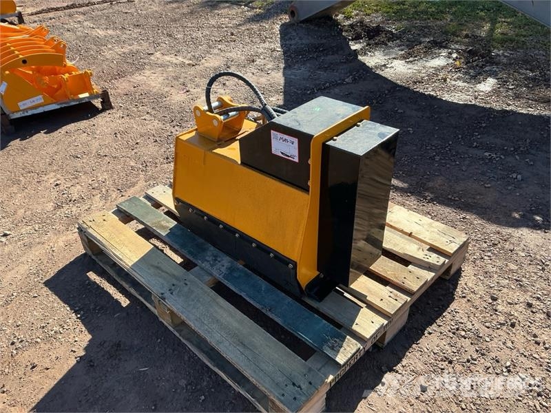 Vicsec VC-EBC32 24 in Mini Excavator Brush Cutter (Unused Ostatní komponenty