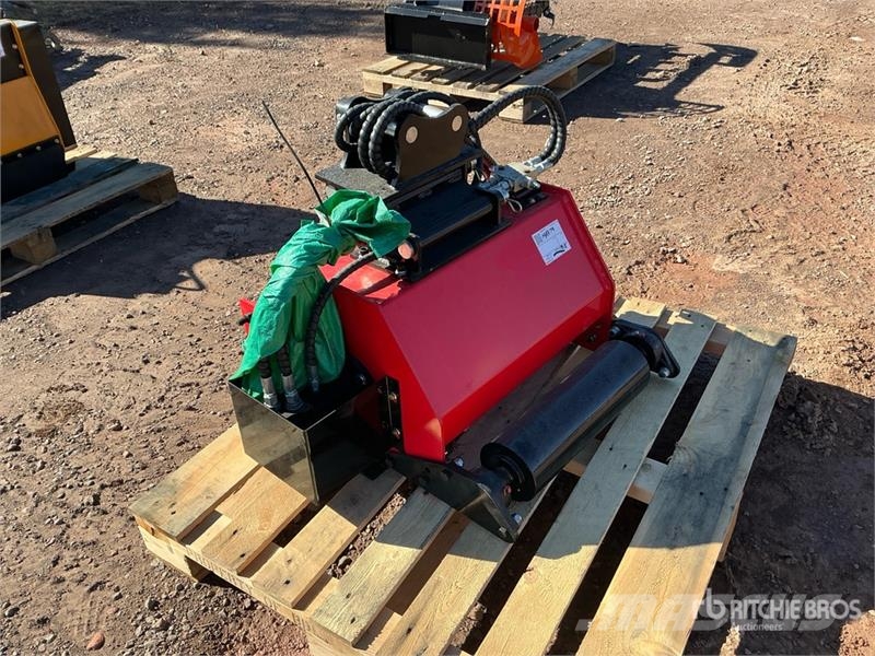 Vicsec VC-HC34 24 in Excavator Brush Cutter (Unused) Ostatní komponenty