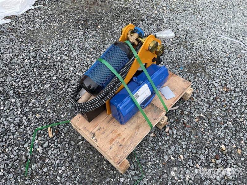 Vicsec VCH35 Hydraulic Breaker - Fits 1-3 ton Excavators  Kladiva