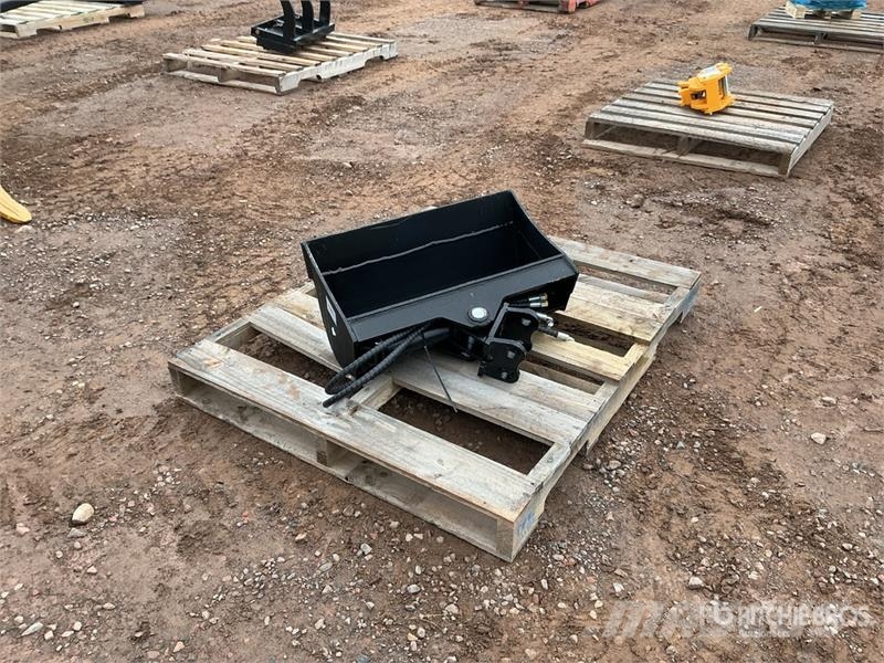 Vicsec VCT600 24 in Tilting Excavator Bucket (Unused) Buckets