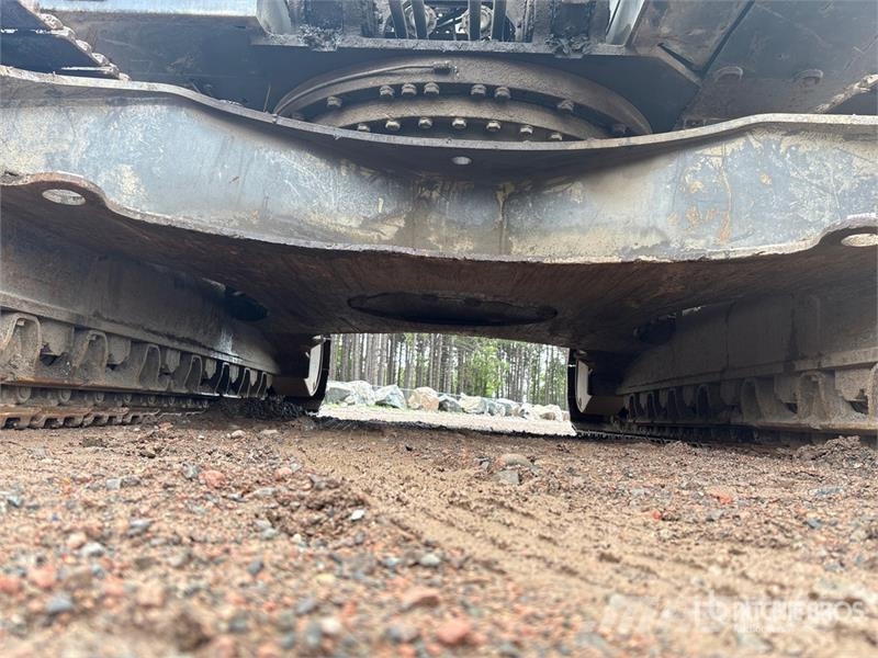 Volvo EC300EL Tracked Excavator Beltegraver