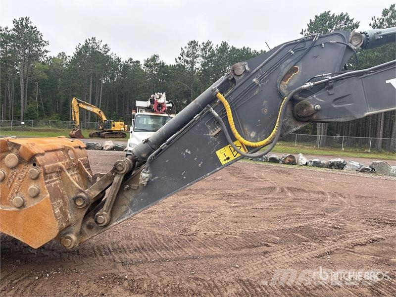Volvo EC300EL Tracked Excavator Beltegraver