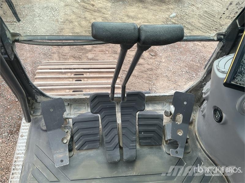 Volvo EC300EL Tracked Excavator Beltegraver