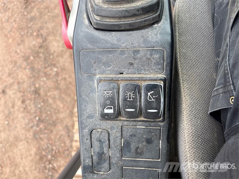 Volvo EC300EL Tracked Excavator Beltegraver