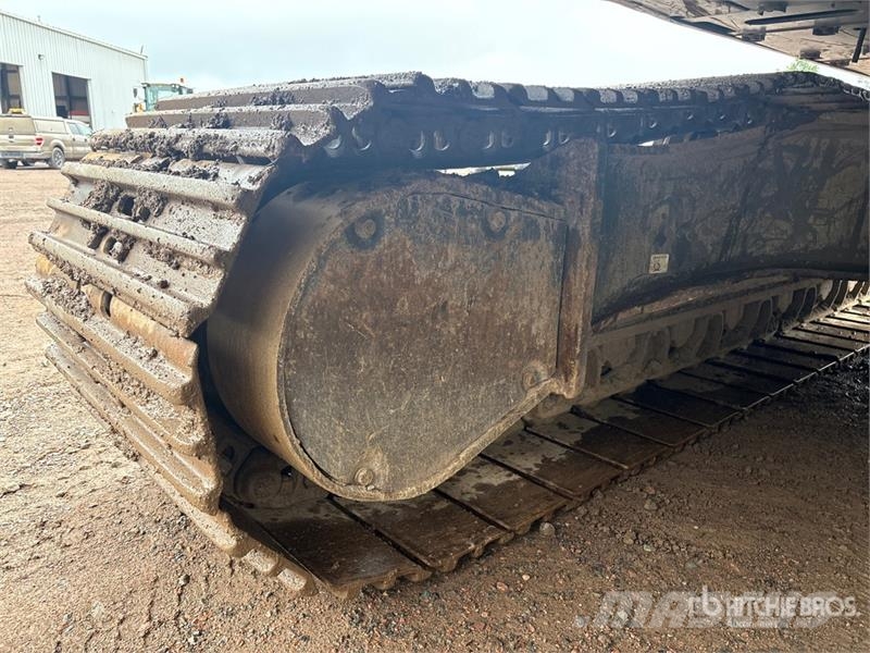 Volvo EC300EL Tracked Excavator Beltegraver