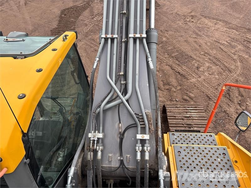 Volvo EC300EL Tracked Excavator Beltegraver