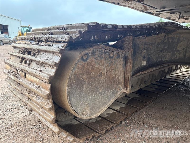 Volvo EC300EL Tracked Excavator Beltegraver