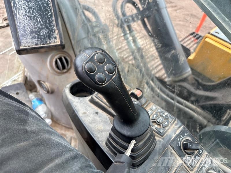 Volvo EC300EL Tracked Excavator Beltegraver