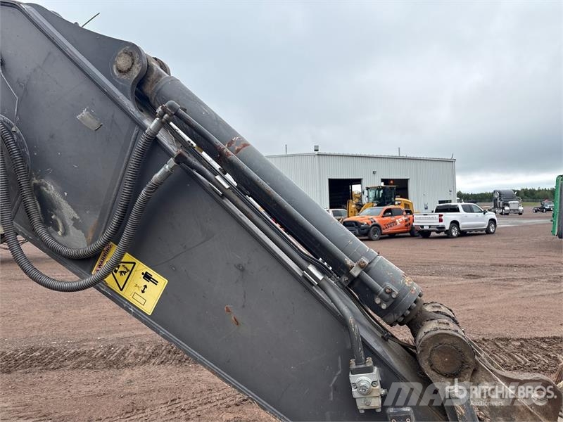 Volvo EC300EL Tracked Excavator Beltegraver