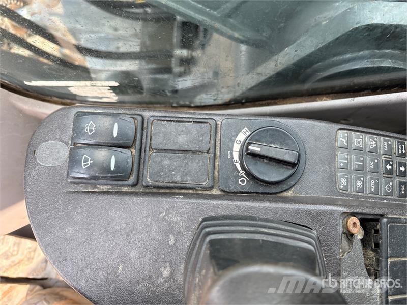Volvo ECR145CL Tracked Excavator Beltegraver