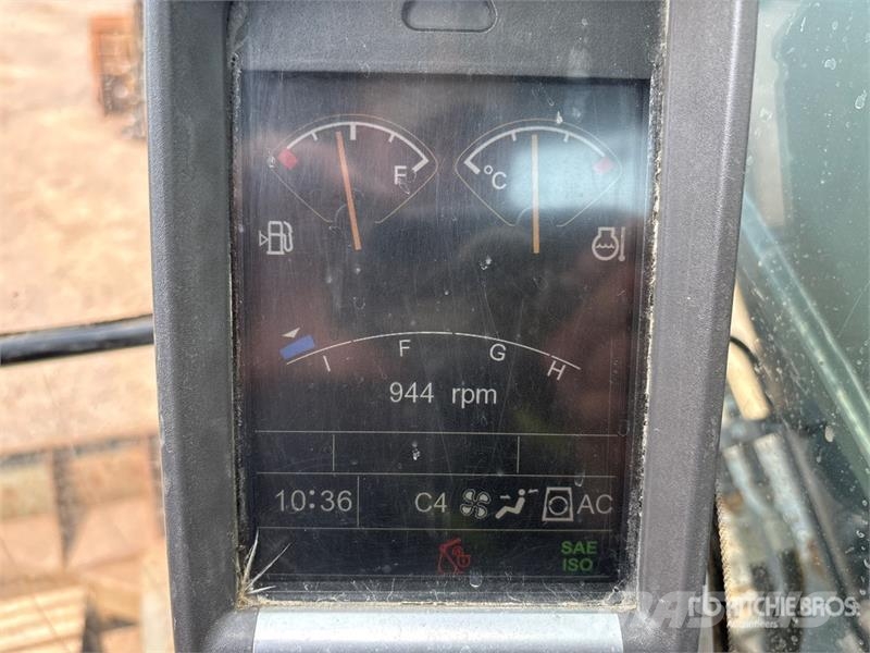 Volvo ECR145CL Tracked Excavator Beltegraver