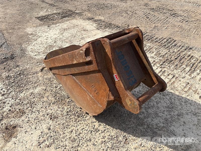 Volvo ECR145CL Tracked Excavator Beltegraver