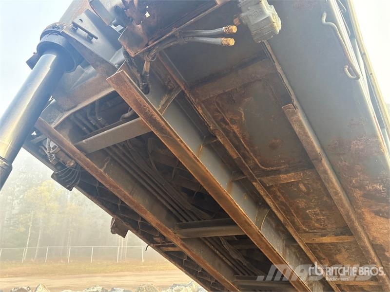 Volvo VHD Tipper trucks