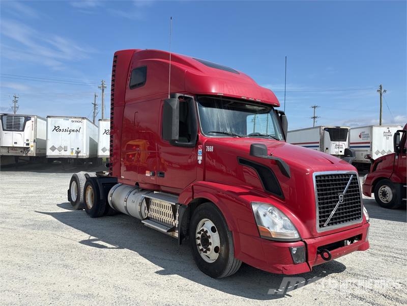Volvo VNL Tractor Units