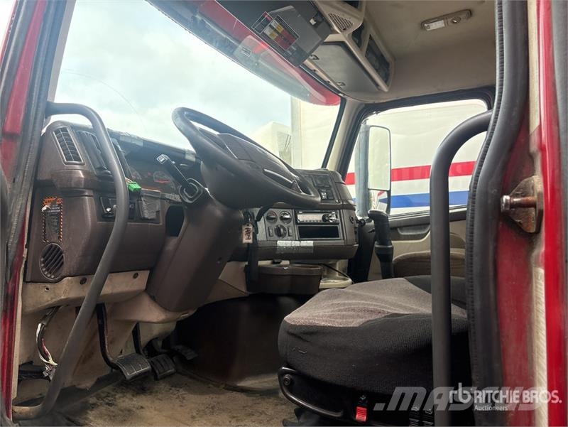 Volvo VNL Sadulveokid