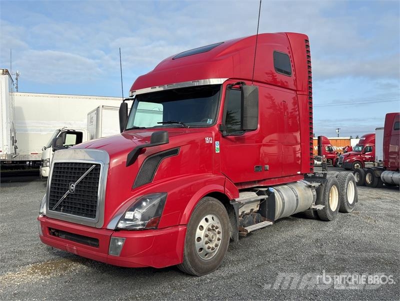 Volvo VNL Sadulveokid