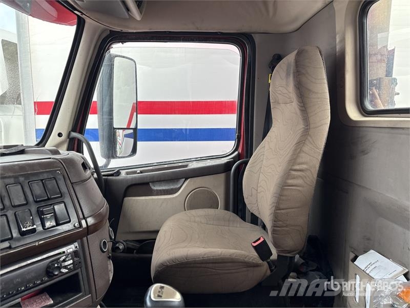 Volvo VNL Sadulveokid