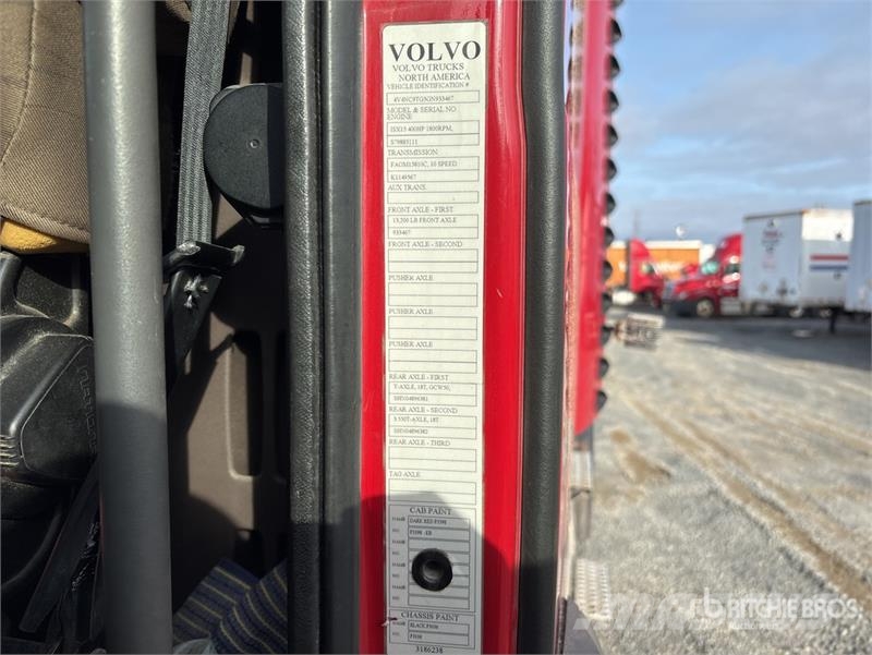 Volvo VNL Sadulveokid