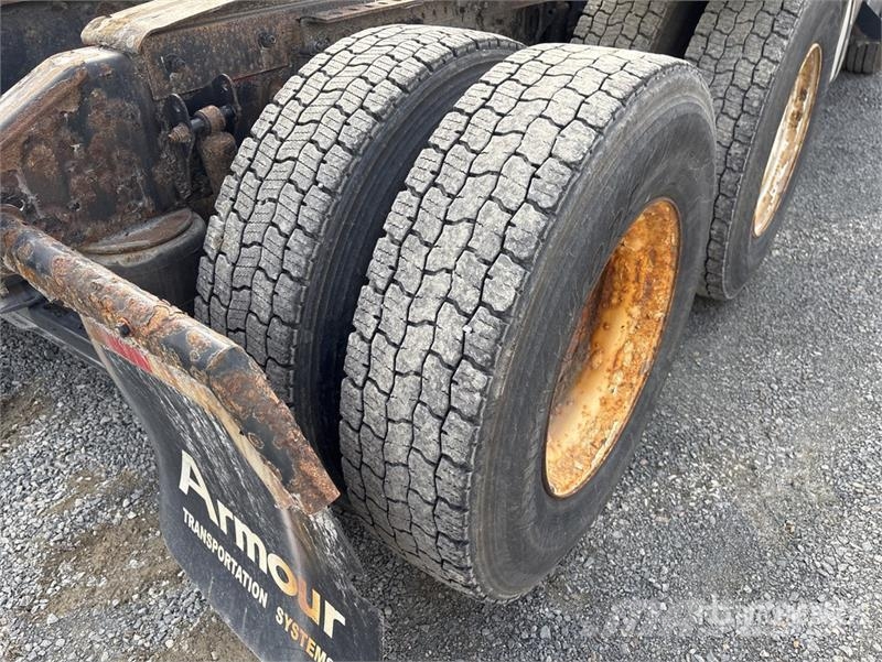 Volvo VNL Sadulveokid