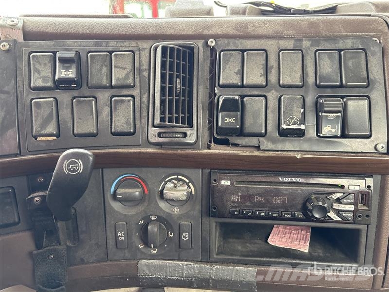 Volvo VNL Sadulveokid