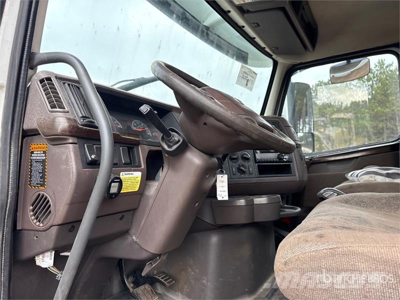 Volvo VNL Vlačilci