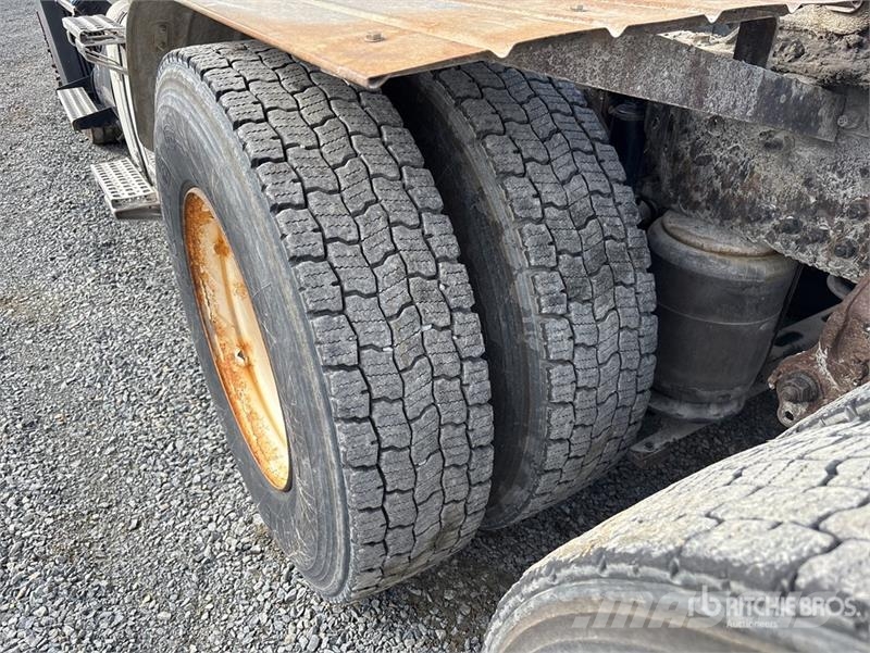Volvo VNL Sadulveokid