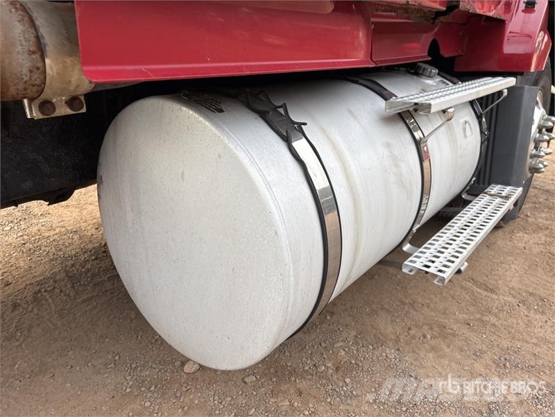 Volvo VNL 牵引车