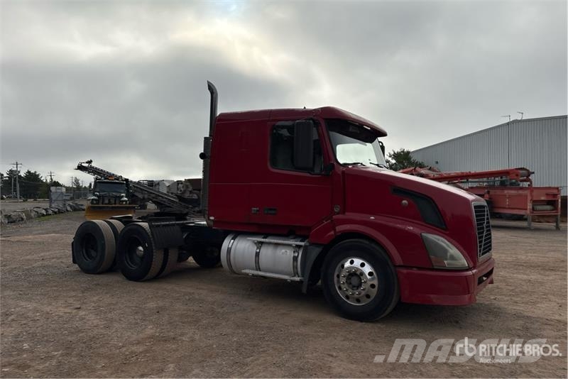 Volvo VNL Sattelzugmaschinen