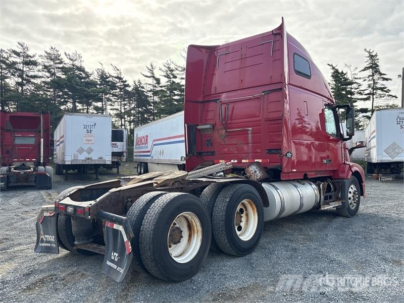 Volvo VNL Sadulveokid