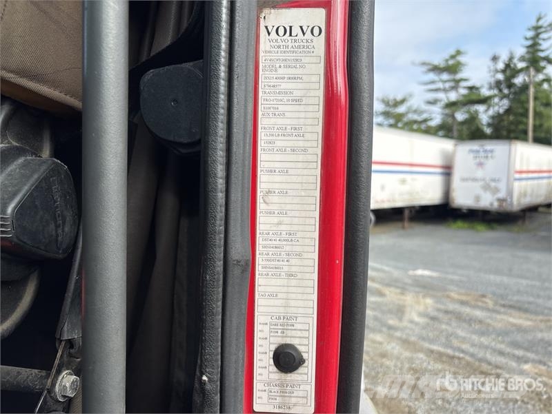Volvo VNL Sadulveokid