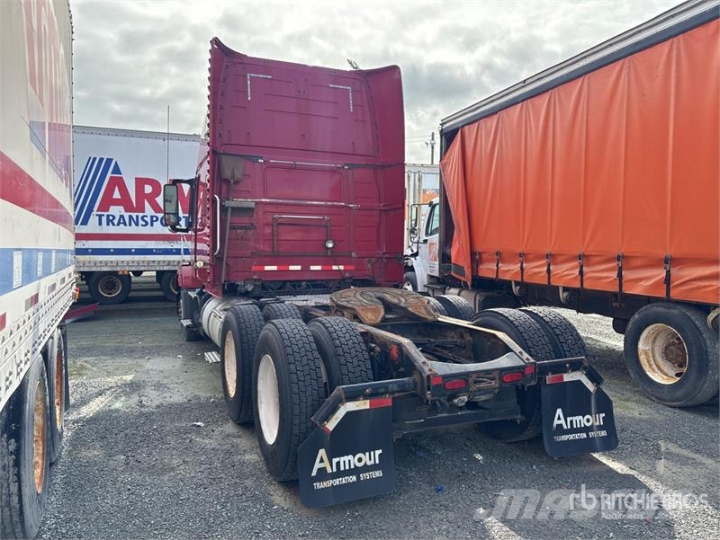 Volvo VNL Sadulveokid