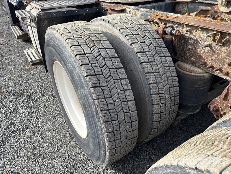Volvo VNL Sadulveokid