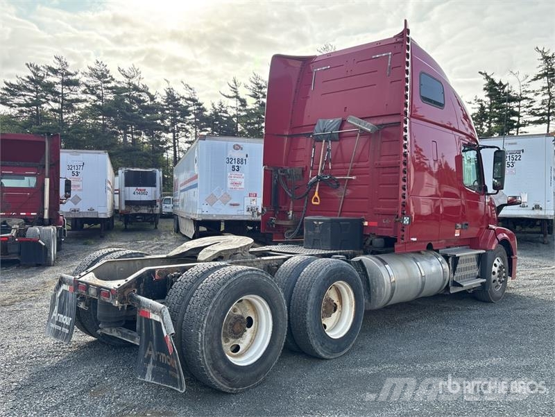 Volvo VNL Sadulveokid