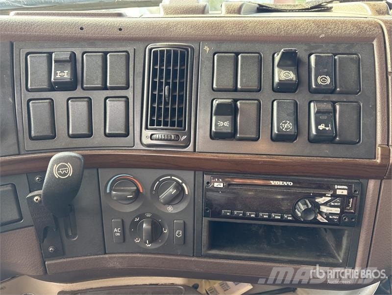 Volvo VNL Sadulveokid
