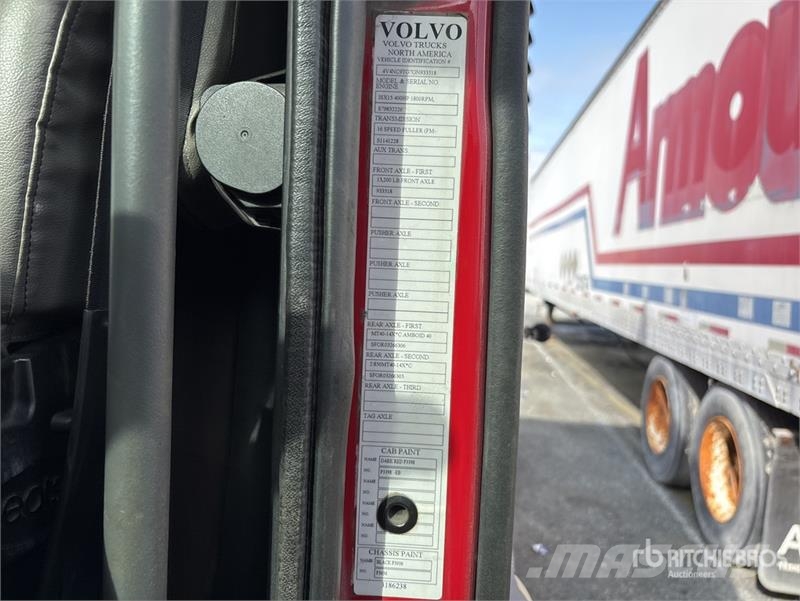 Volvo VNL Sadulveokid