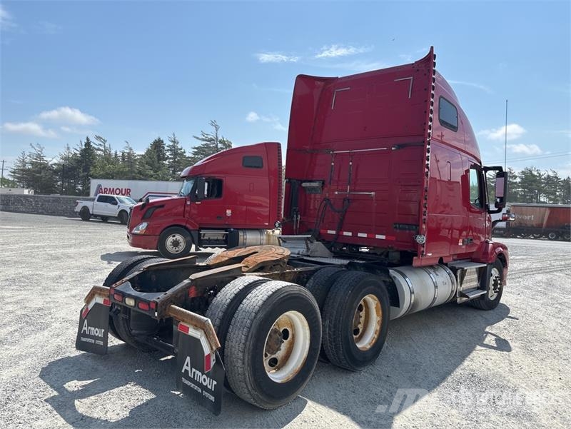 Volvo VNL Tractor Units