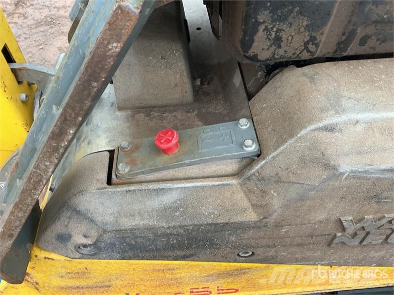 Wacker Neuson DPU6555H Reversible Vibratory Plate Compactor دكاكات أفقية