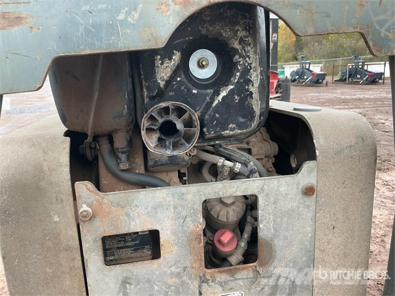 Wacker Neuson DPU6555H Reversible Vibratory Plate Compactor دكاكات أفقية
