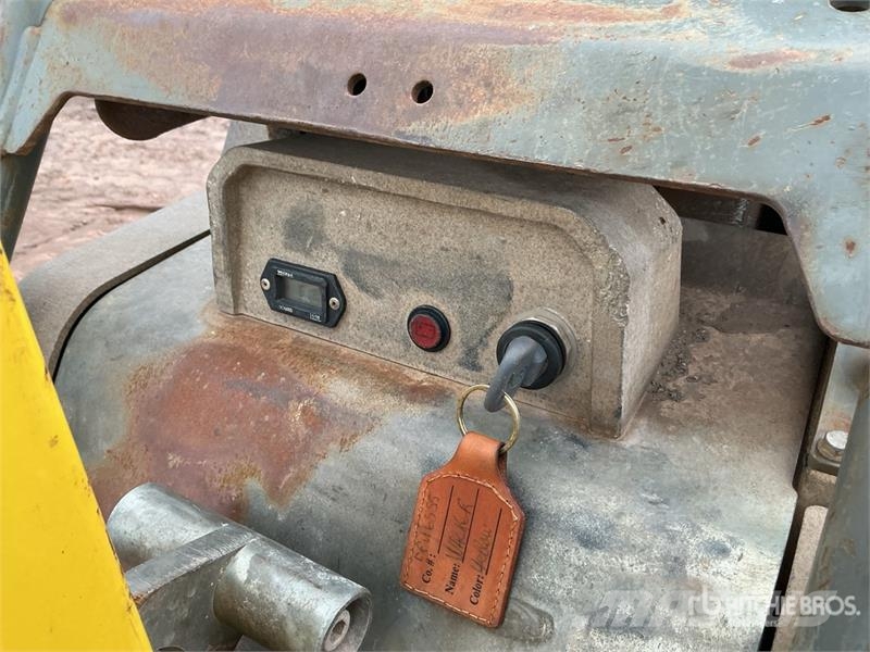 Wacker Neuson DPU6555H Reversible Vibratory Plate Compactor دكاكات أفقية