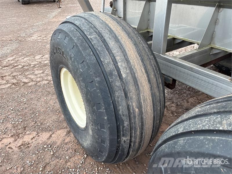 Weberlane SPR-12SS T/A Fertilizer Spreader Aplicatoare pentru îngrășăminte lichide