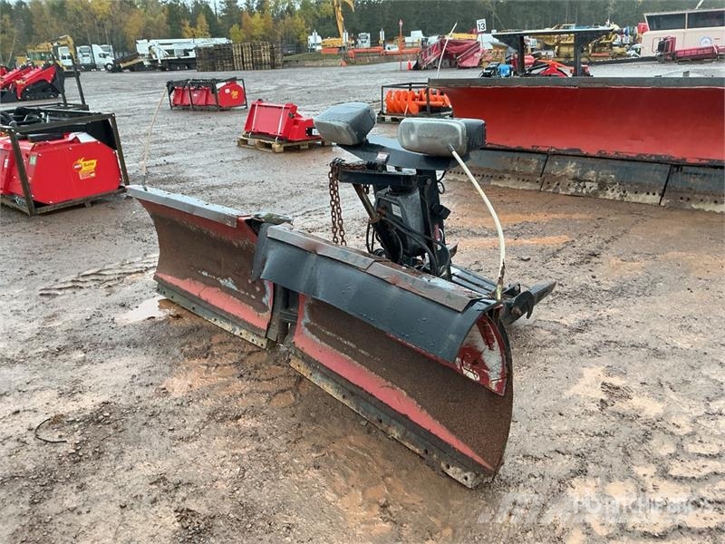 Western MVP Plus 8 ft 5 in V Snow Plow Snežne daske i plugovi